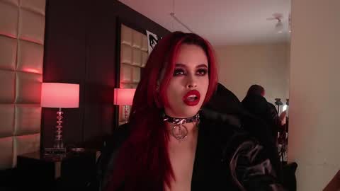 evaafoxxy_ online show from February 17, 2025, 6:04 pm