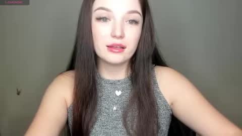 Snapshot of evaamillerr chatting on January 25, 2025, 10:39 pm Eva online show from January 25, 2025, 10:39 pm