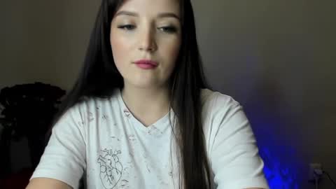 Snapshot of evaamillerr chatting on February 14, 2025, 3:47 pm Eva online show from February 14, 2025, 3:47 pm