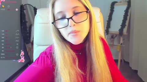 Eva  online show from December 21, 2024, 5:47 am