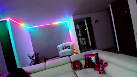 Eva Gomez online show from November 3, 2025, 3:41 am