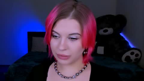 Eva online show from February 25, 2025, 6:31 pm