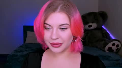 Eva online show from March 5, 2025, 9:15 pm