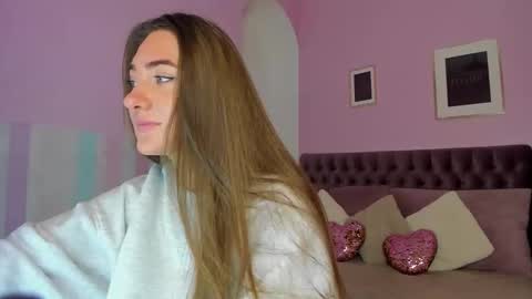 Eva online show from November 10, 2025, 4:00 am