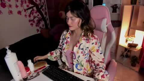 Snapshot of evalouisex_ chatting on May 21, 2026, 9:11 pm evalouisex_ online show from May 21, 2026, 9:11 pm