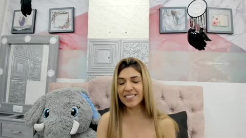 Eva online show from February 6, 2025, 2:04 pm