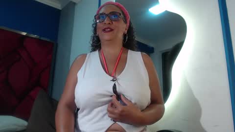 Eva Mills online show from January 26, 2025, 9:18 pm