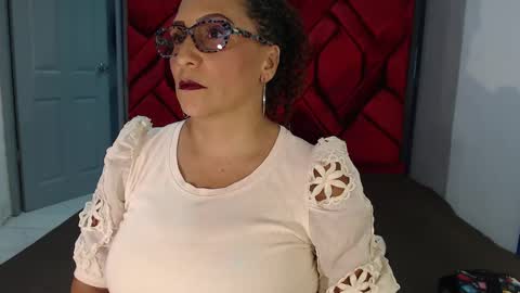 Eva Mills online show from February 18, 2025, 7:52 pm