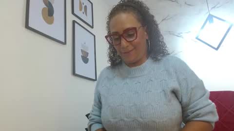 Eva Mills online show from October 6, 2025, 9:23 pm