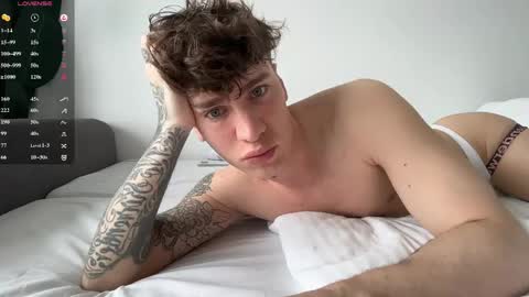 Snapshot of evan_white_ chatting on May 7, 2026, 7:47 am evan_white_ online show from May 7, 2026, 7:47 am