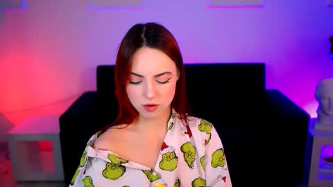 Eva  online show from December 20, 2025, 6:37 pm