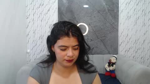 Snapshot of evangeline_b_ chatting on November 24, 2025, 12:49 pm Evamgeline online show from November 24, 2025, 12:49 pm