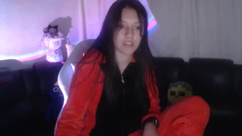 Snapshot of evangeline_petite chatting on February 10, 2026, 2:26 am eva online show from February 10, 2026, 2:26 am