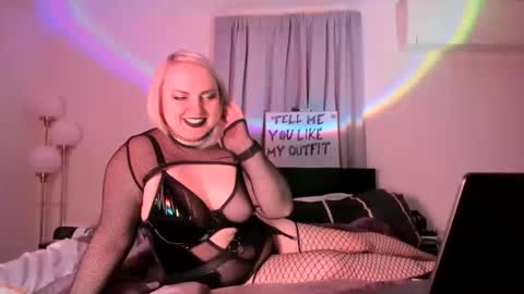 Snapshot of evanharlowe chatting on January 17, 2026, 4:17 am Evan Harlowe online show from January 17, 2026, 4:17 am