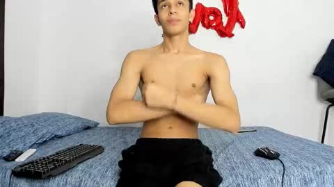 Snapshot of evans_collins24 chatting on October 4, 2025, 6:11 am Evans collins24 online show from October 4, 2025, 6:11 am