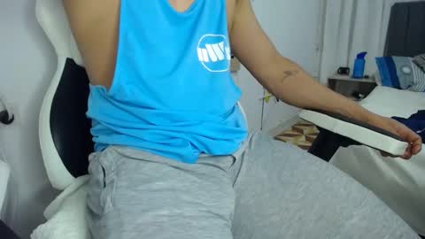 Snapshot of evans_king chatting on January 2, 2025, 4:20 am Evan online show from January 2, 2025, 4:20 am