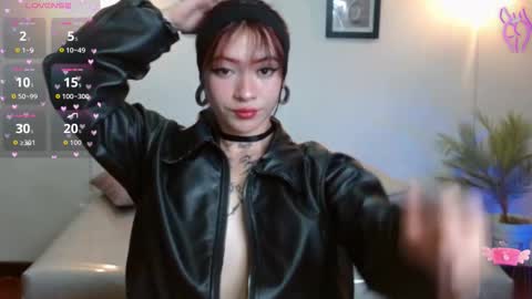 Evanssa lx online show from September 11, 2025, 6:41 pm