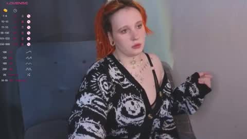 Snapshot of evaredmooon chatting on September 21, 2025, 12:18 pm Moon online show from September 21, 2025, 12:18 pm