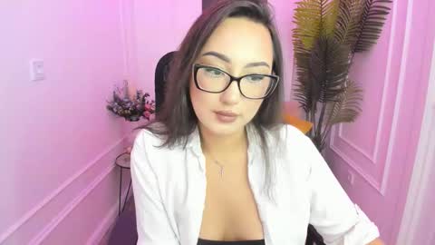 evasarazardje online show from November 16, 2025, 11:27 am