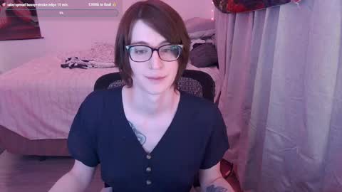 Vivi online show from February 16, 2025, 3:04 am