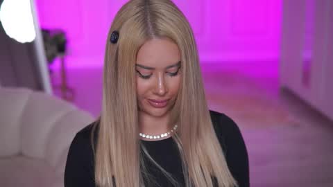 Eva online show from January 6, 2026, 8:56 pm