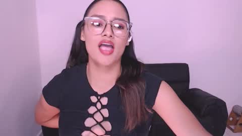 Snapshot of eve_rox18 chatting on January 29, 2025, 3:54 am Eve Rox18 online show from January 29, 2025, 3:54 am