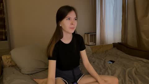 Snapshot of eveandrobert chatting on February 8, 2025, 12:06 pm EveRobert online show from February 8, 2025, 12:06 pm