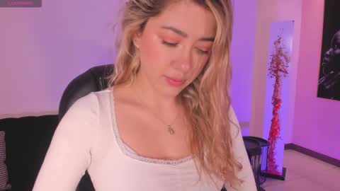 Eve  online show from December 3, 2025, 11:19 am