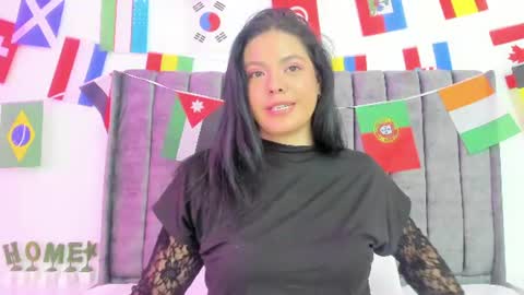 evelin__thompsson online show from June 30, 2026, 3:18 am