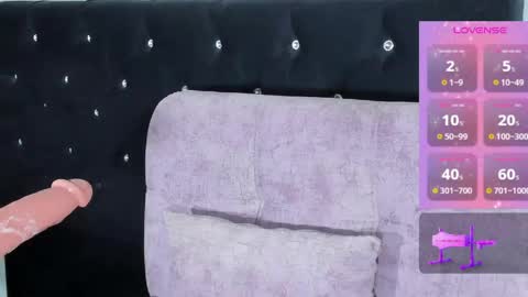 Snapshot of evelin_belen1 chatting on April 23, 2026, 12:29 pm evelin belen1 online show from April 23, 2026, 12:29 pm