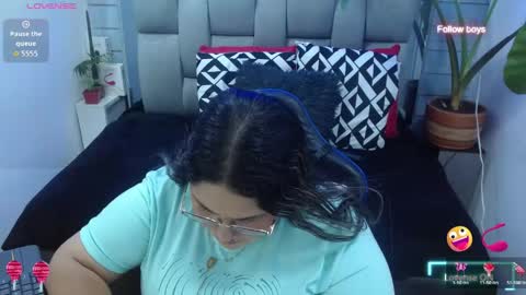 Snapshot of evelin_zaens chatting on May 1, 2026, 4:28 am evelin zaens online show from May 1, 2026, 4:28 am