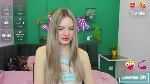 Eveline online show from April 3, 2026, 1:25 am