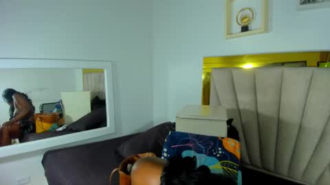 DAYANITA online show from March 3, 2025, 7:06 pm