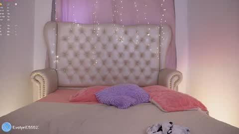 Snapshot of evelyn_evelyn chatting on May 19, 2026, 3:07 pm evelyn evelyn online show from May 19, 2026, 3:07 pm
