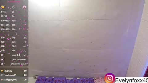 Snapshot of evelynfox_xx chatting on February 27, 2025, 7:34 am evelyn Foxx new account online show from February 27, 2025, 7:34 am