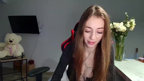 evelynn_mooree online show from December 13, 2024, 1:26 am