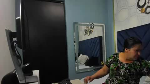 evelynrosi_ online show from July 9, 2026, 11:58 am
