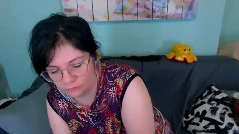 Everly online show from May 16, 2026, 8:44 am
