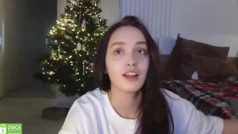 evi_woow online show from December 1, 2025, 10:04 pm