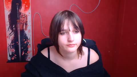 Evie online show from December 20, 2025, 12:23 pm