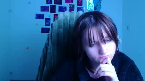 Evie online show from February 8, 2026, 7:34 am