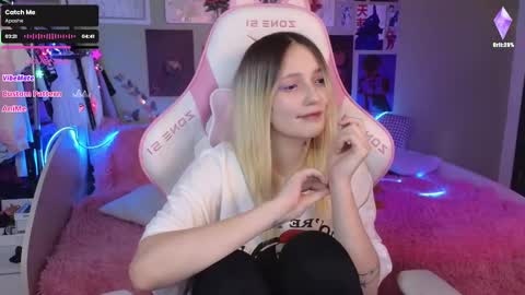 Evie online show from December 14, 2024, 6:56 am