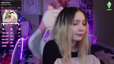 Evie online show from December 22, 2024, 8:47 pm