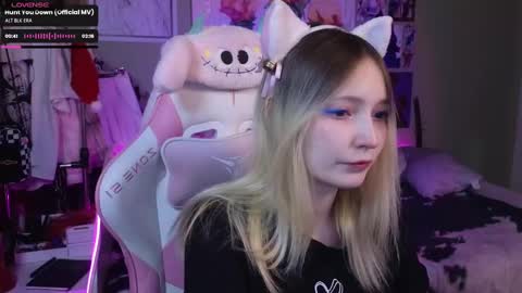 Evie online show from January 6, 2025, 8:39 pm