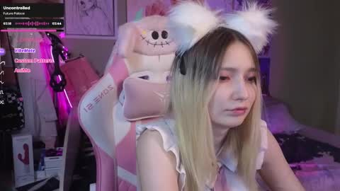 Evie online show from January 9, 2025, 2:43 am