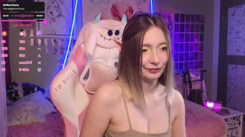 Evie online show from November 25, 2025, 10:10 pm