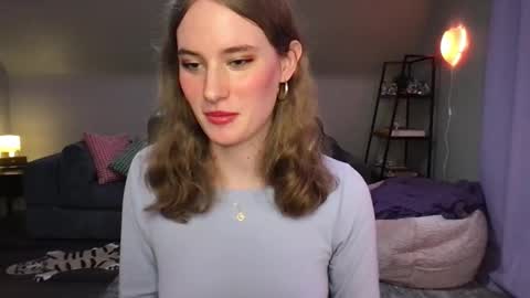 Snapshot of eviecam chatting on February 25, 2025, 3:42 am Evie3 online show from February 25, 2025, 3:42 am