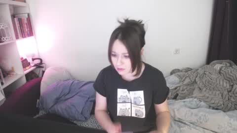 Im gonna be on in 2 hours online show from January 8, 2025, 11:52 pm