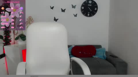 Pamela  online show from March 9, 2025, 11:03 pm