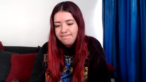 evilheart_69 online show from September 18, 2025, 6:32 pm